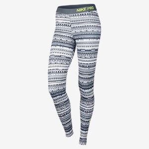Nike pro | patterned full length leggings